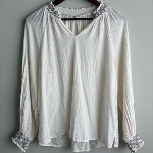 Old Navy Smocked Peasant Blouse Women’s Medium Cream Boho Long Sleeve Top